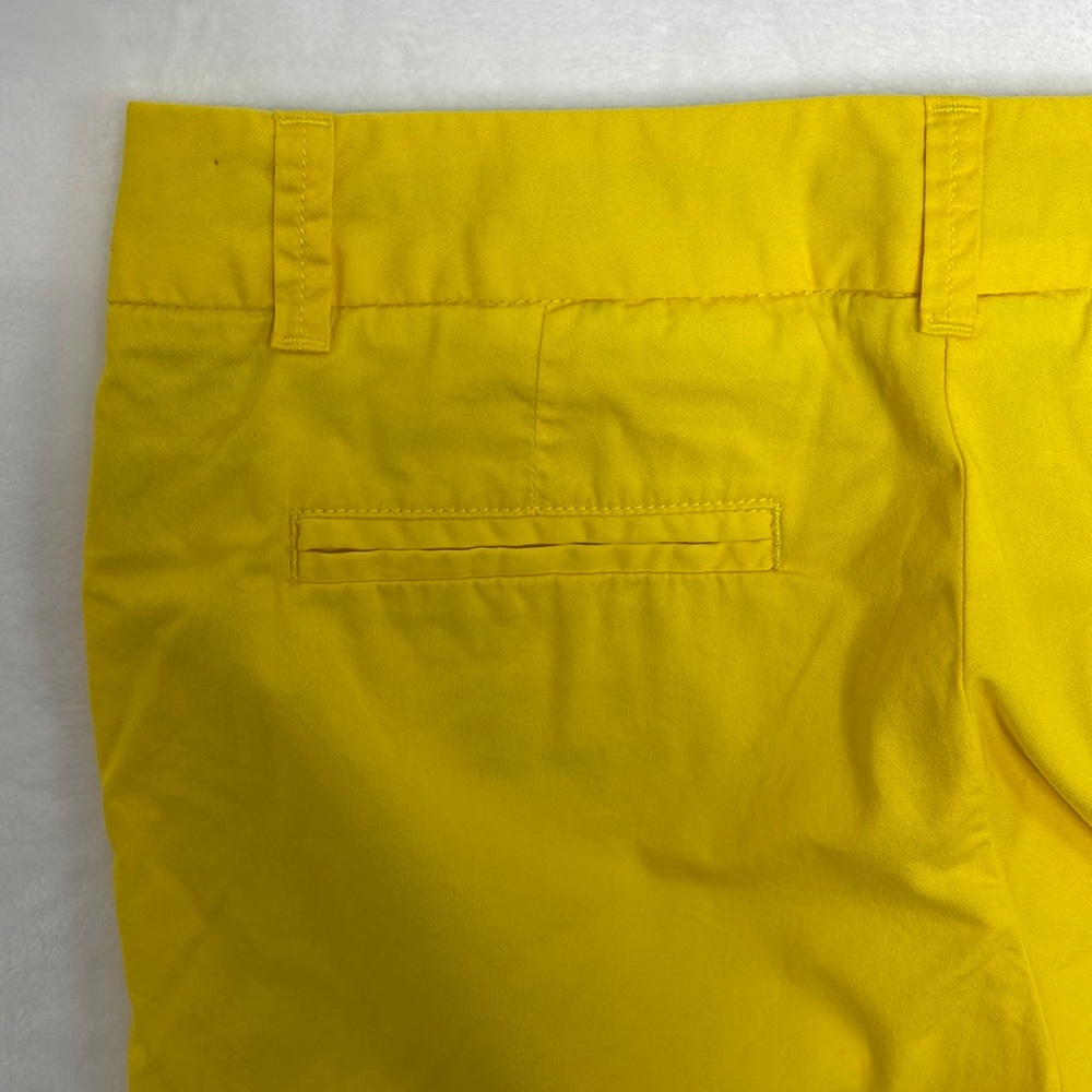 J. Crew Chino Broken-In Shorts Yellow Sz 2 - Picture 4 of 8